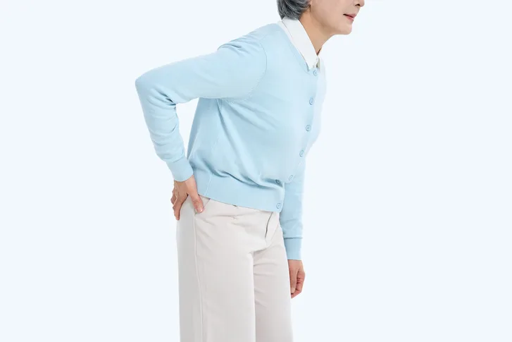 대구 척추관협착증 증상 조금만 걸어도 다리가 저리다면